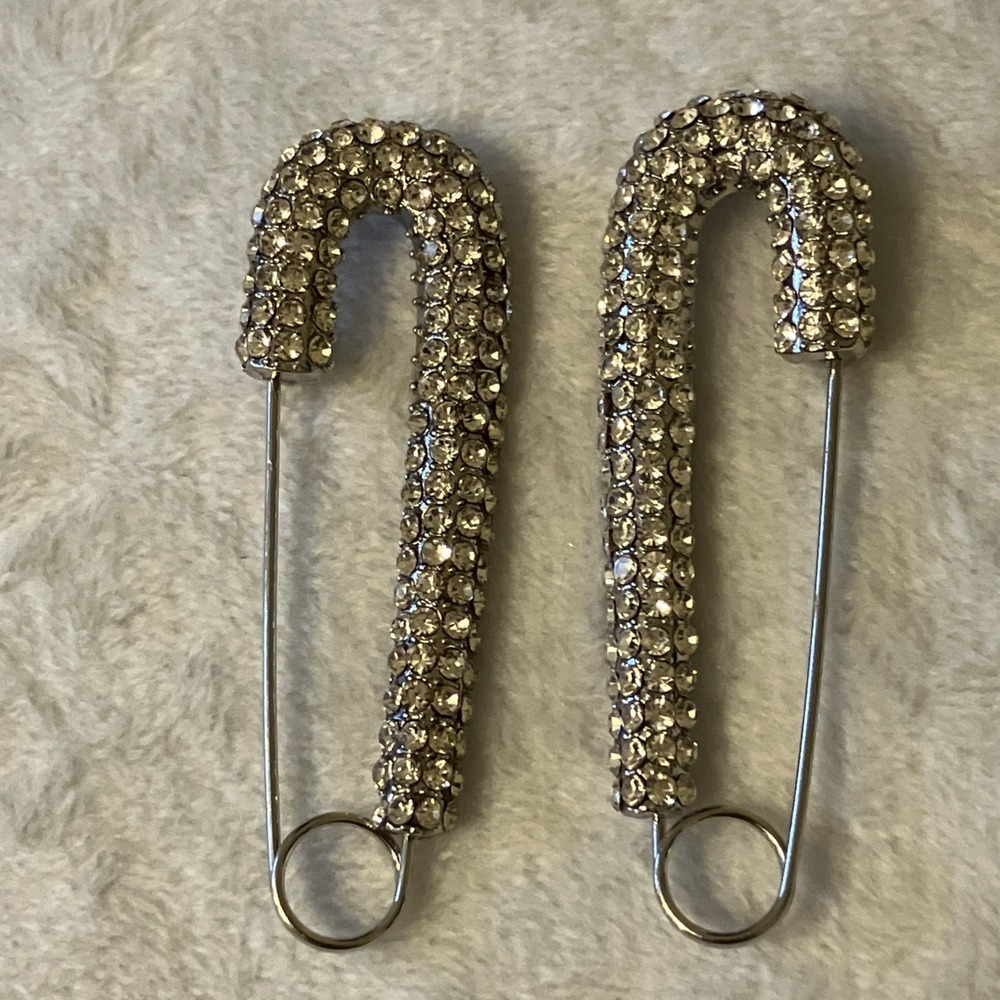 Set Of 2 Rhinestone Safety Pin Brooch‎ Statement Quirky Hat/Purse Backpack Pins